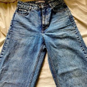 Zara - women’s wide leg jeans - size 2